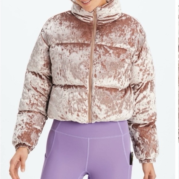 Fabletics Wander Crushed Velour Cropped Puffer Jacket Sz-XSmall - Picture 1 of 9